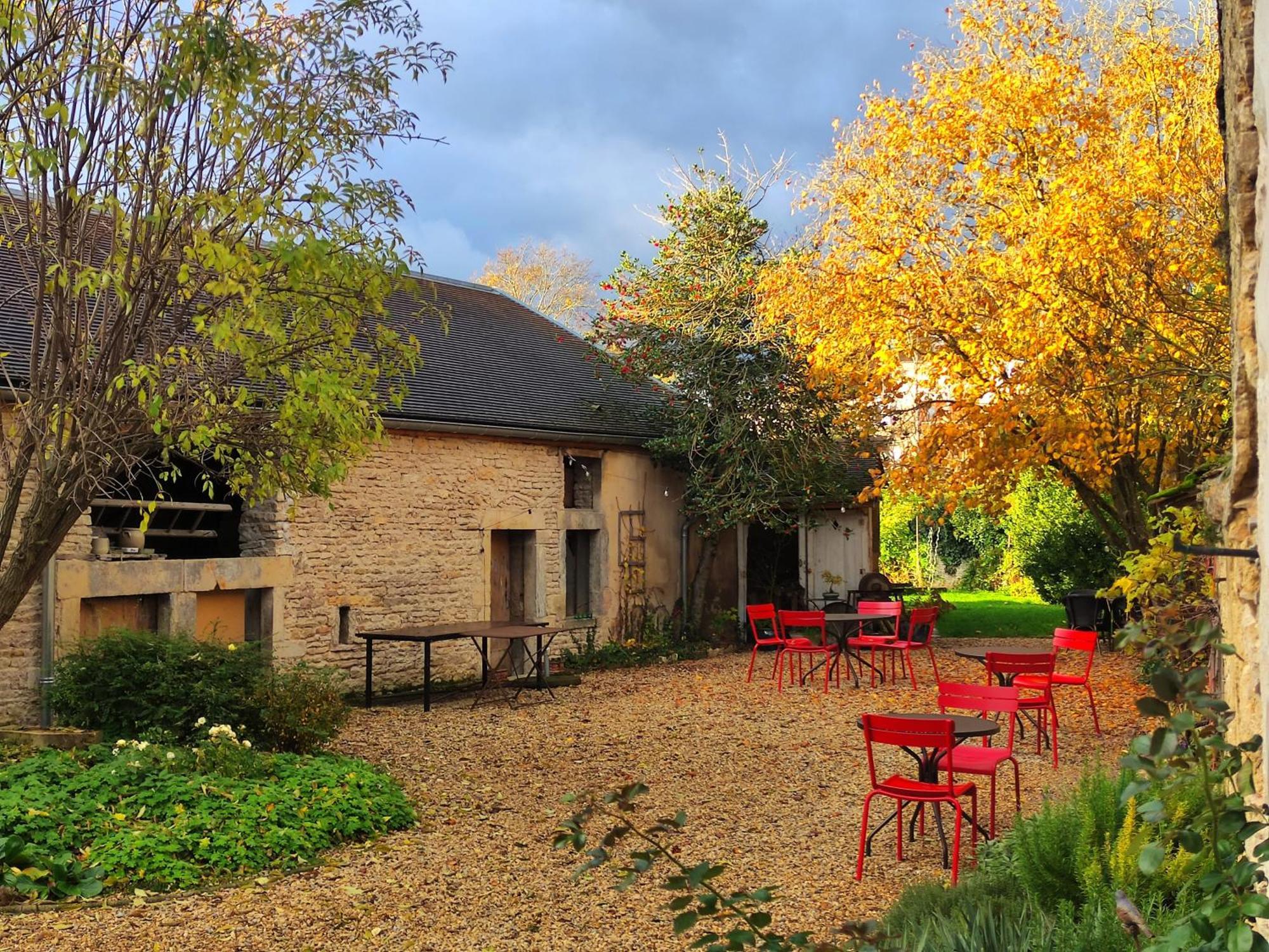 Le 14 Faubourg Bed & Breakfast Бон Екстериор снимка